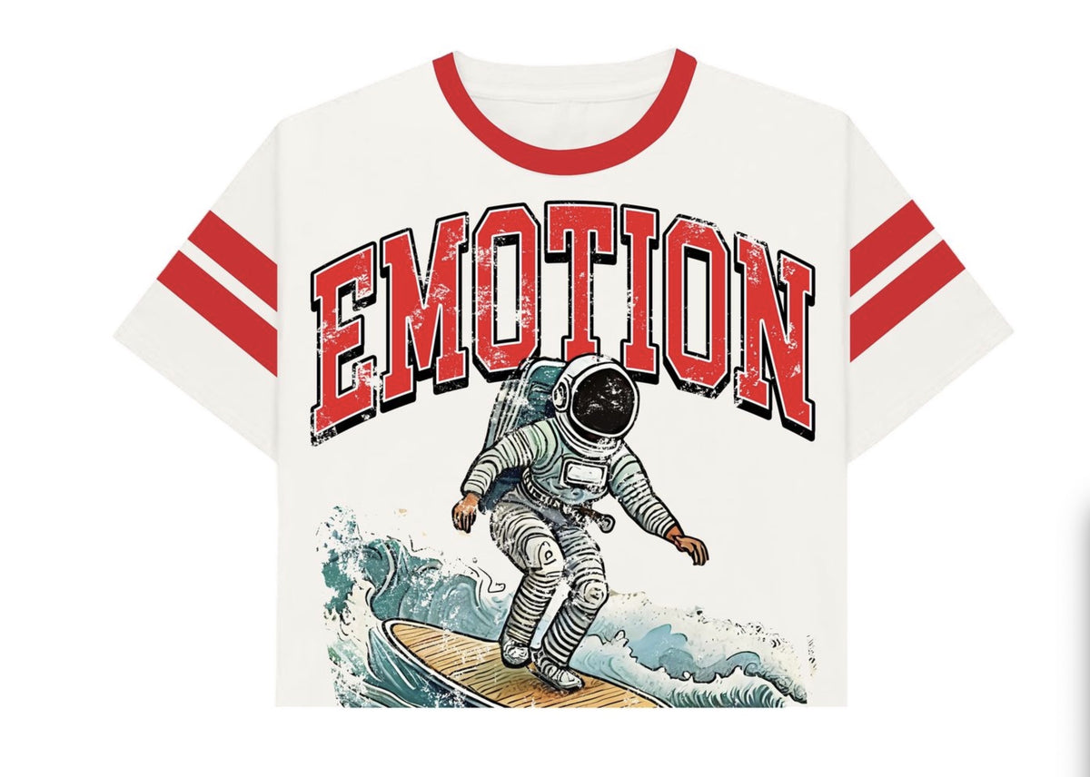 Mixed Emotion Beach Cropped Tee